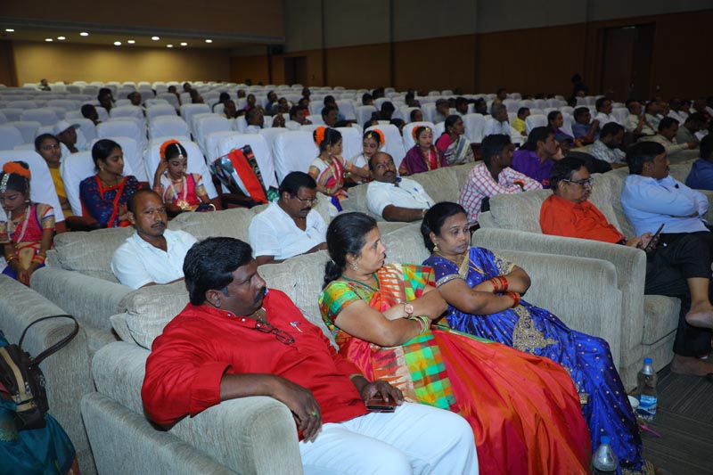 Sri Mulugu Ramalingeshwara Varaprasad Siddhanti was honoured with Jyotishyasastra Vignana Visharadha at Tummalapalli Kalakshetram, Vijayawada (185)